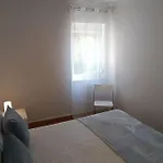 Lisboa/city/sunny Apar/metro/airport/wifi/air Cond Apartment Lissabon