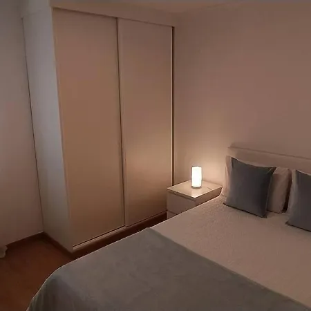 Apartment Lisboa/city/sunny Apar/metro/airport/wifi/air Cond *