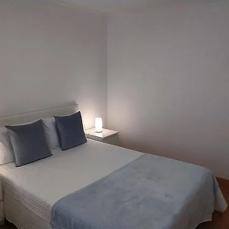 Apartment Lisboa/city/sunny Apar/metro/airport/wifi/air Cond Lisbon