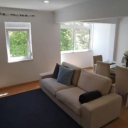 דירה Lisboa/city/sunny Apar/metro/airport/wifi/air Cond
